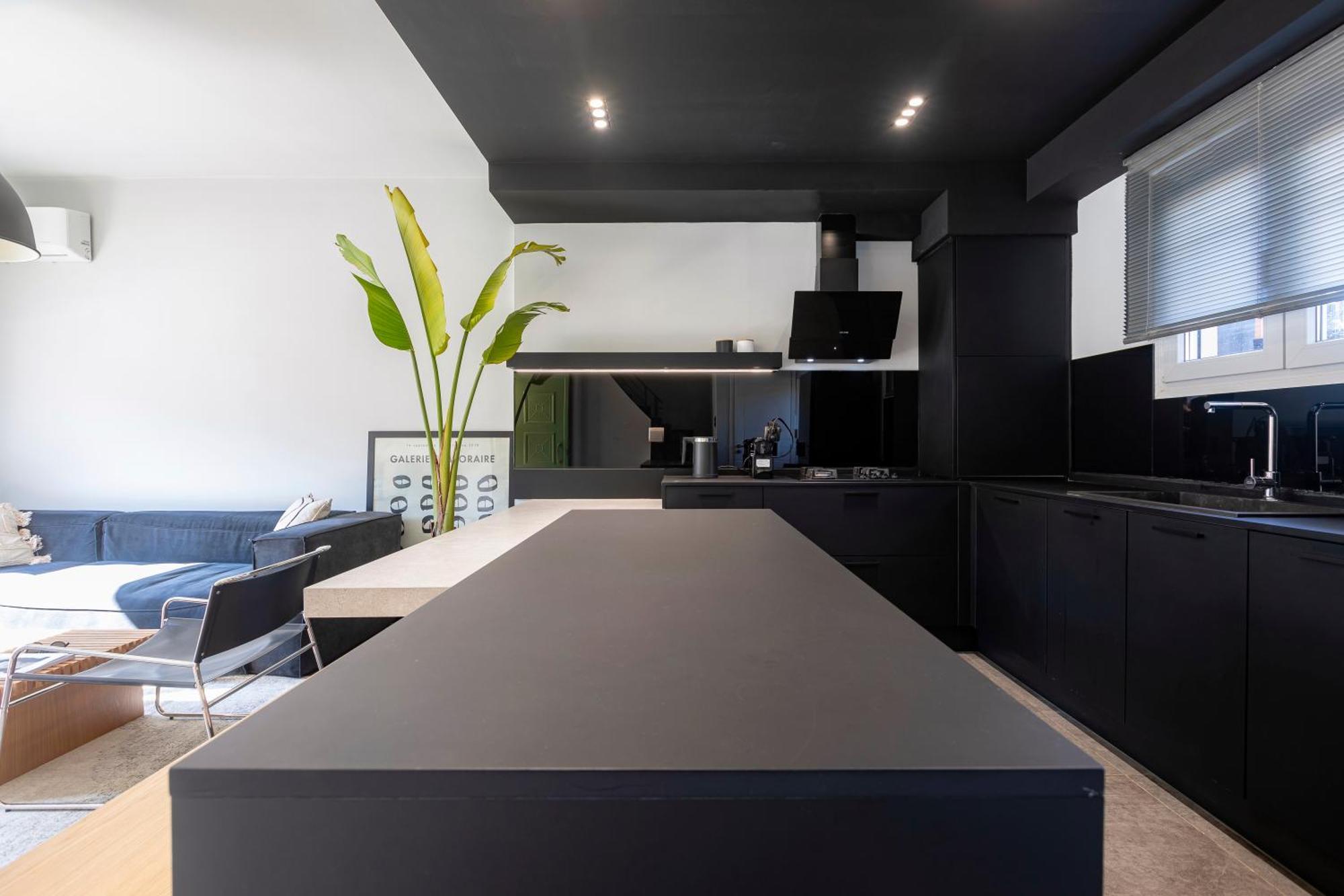 Urban F House * Kanálion